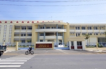 Công trình trăm tỷ chưa dùng đã lún