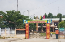 Chủ tịch UBND tỉnh Quảng Nam nhìn xuống mà xem!