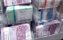 Đồng euro sẽ thay thế đồng USD trở thành tài sản an toàn?