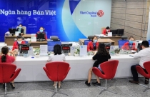 Dù bị ế nhưng SaigonBank vẫn tiếp tục chào bán cổ phiếu Ngân hàng Bản Việt cao hơn giá thị trường