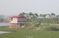 Giám đốc Sở GTVT Bắc Giang lấn chiếm bờ sông xây nhà câu cá, uống cà phê?