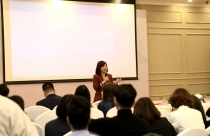 Doanh nghiệp bất động sản trước lựa chọn “nuôi quân” hay sa thải