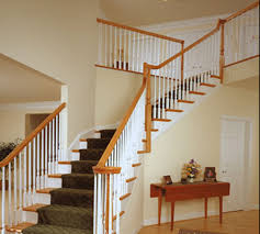 Cách bố trí cầu thang phù hợp với các kiểu nhà