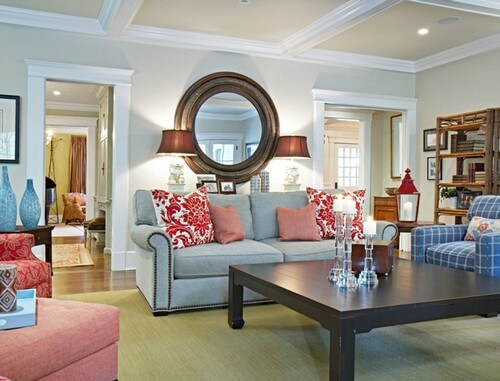 Thiết kế nội thất phòng khách với sắc trắng-xanh-đỏ sống động