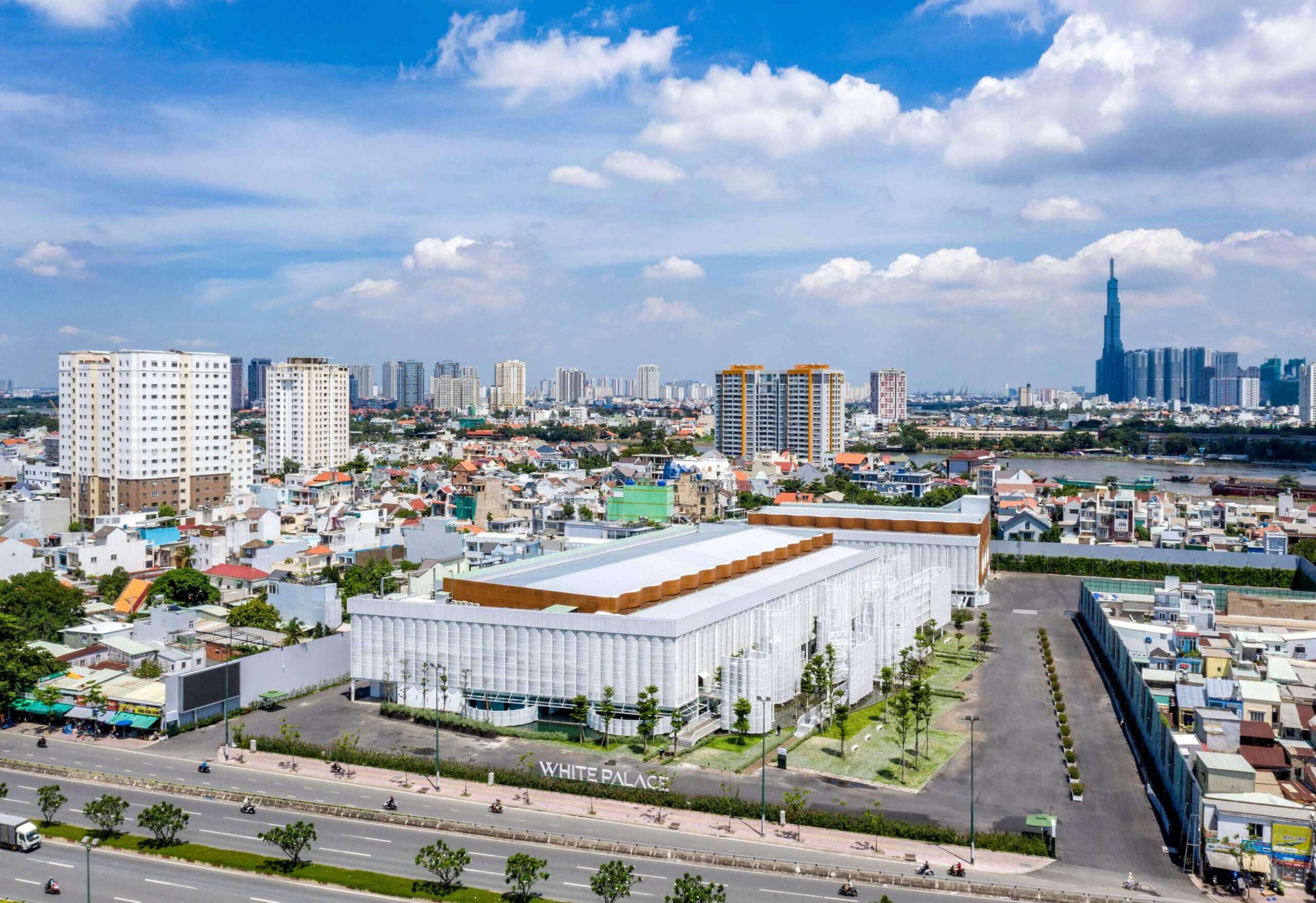 White Palace Phạm Văn Đồng