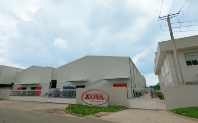 NHÂN VIÊN KOVA TRADING THAM QUAN NHÀ MÁY KOVA TẠI NHƠN TRẠCH, ĐỒNG NAI